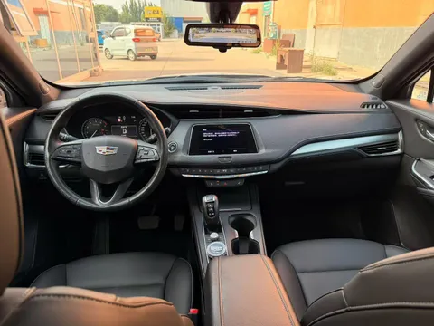 Cadillac XT4