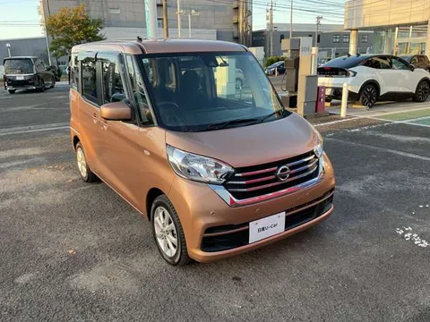 Nissan Dayz Roox