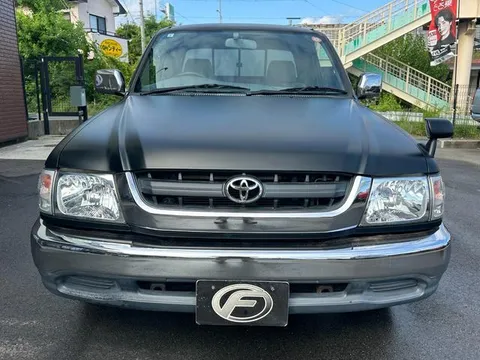 Toyota Hilux Sports Pick Up