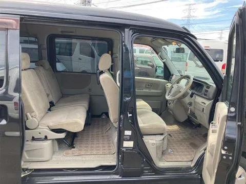 Daihatsu Atrai Wagon