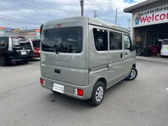 Nissan Clipper Van