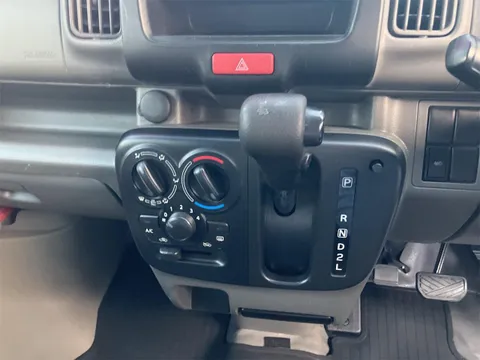 Nissan Clipper