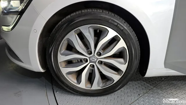 Renault Talisman (SM6)