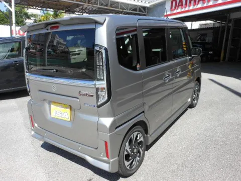 Suzuki Spacia