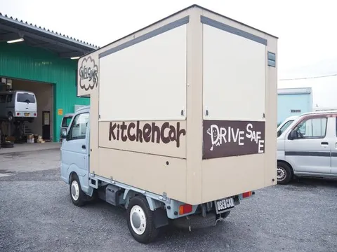 Nissan Clipper Truck