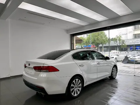 Kia K4