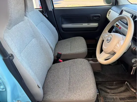Daihatsu Mira Tocot