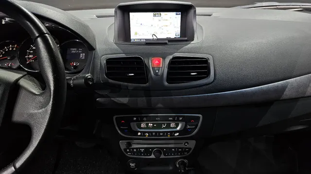 Renault SM3