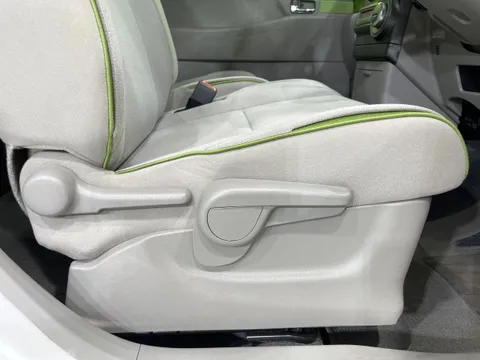 Toyota Pixis Space