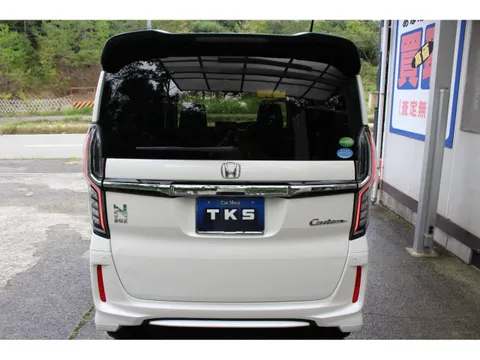 Honda N-BOX Custom
