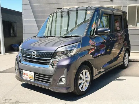 Nissan Dayz Roox