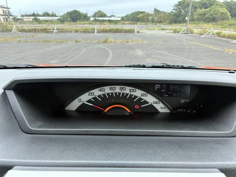 Toyota Pixis Mega