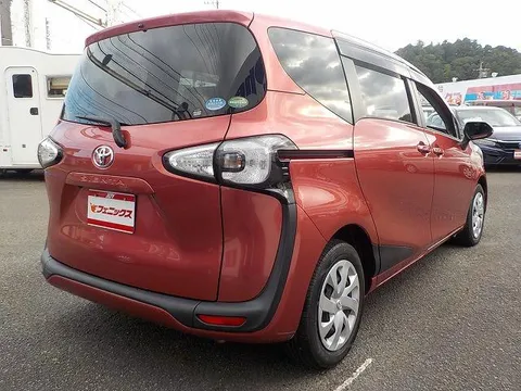 Toyota Sienta