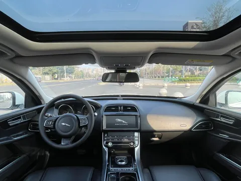 Jaguar XEL