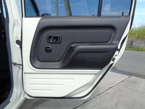 Daihatsu Naked