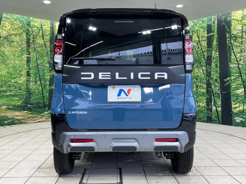 Mitsubishi Delica Mini