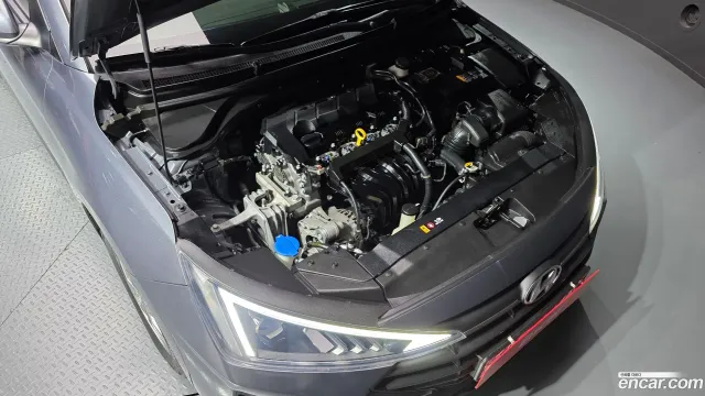 Hyundai Elantra (Avante)