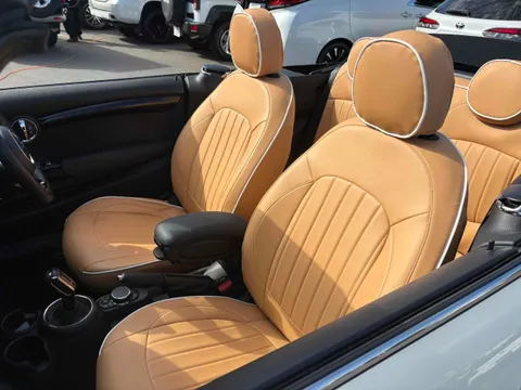 MINI Cooper Convertible