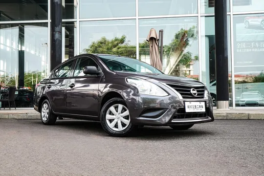 Nissan Sunny