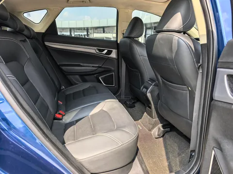 Geely Emgrand GS