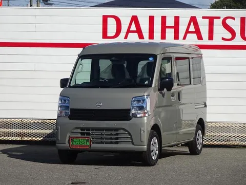 Nissan Clipper Van