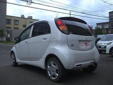Mitsubishi I