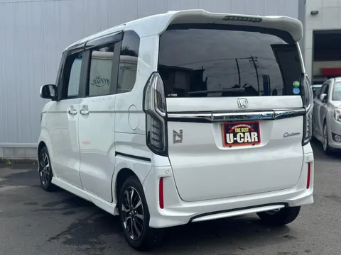 Honda N-BOX Custom