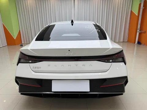 Hyundai Elantra (Avante)