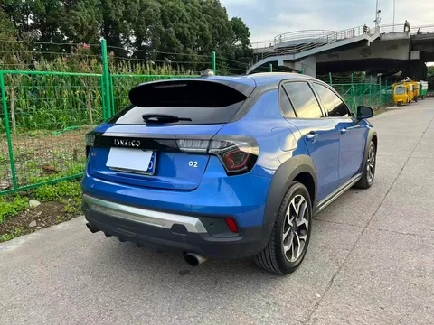 Lynk & Co Lynk & Co 02