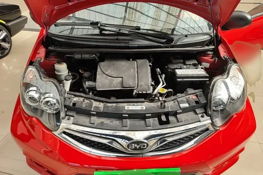 BYD F0