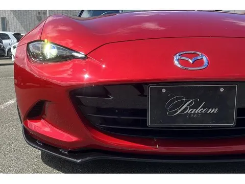 Mazda MX-5 (Roadster)