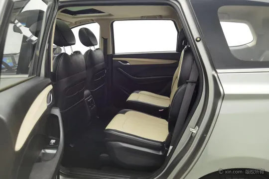 Baojun 360