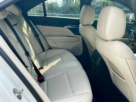Cadillac CT4
