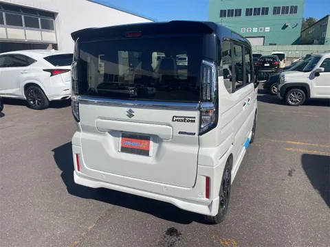 Suzuki Spacia Custom