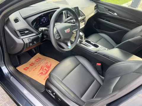 Cadillac CT4