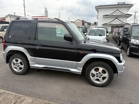 Mitsubishi Pajero Mini