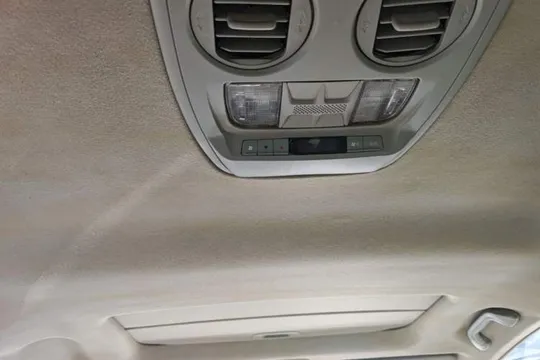 BYD M6