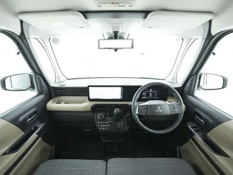 Mitsubishi Delica Mini