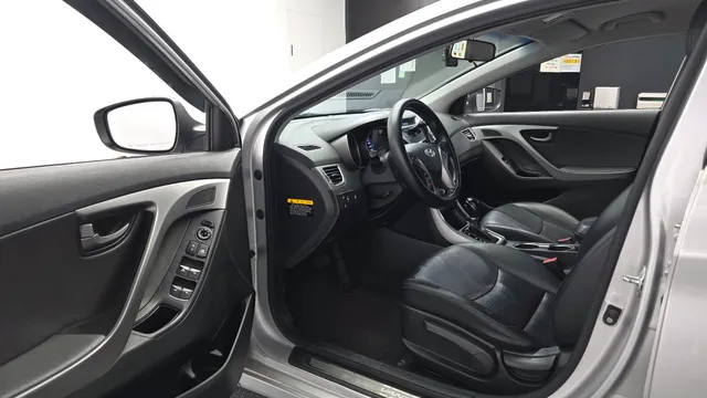Hyundai Elantra (Avante)