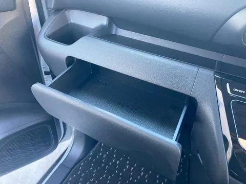 Mitsubishi eK X Space