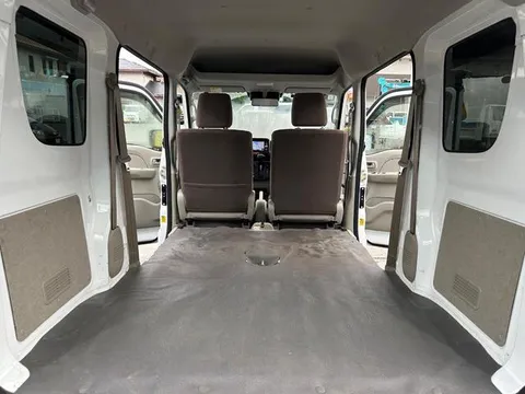 Mitsubishi Minicab Van