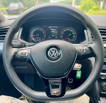 Volkswagen Lamando
