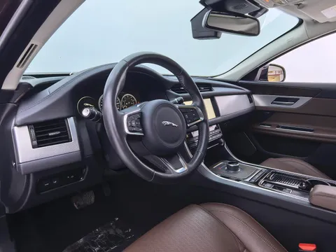 Jaguar XFL