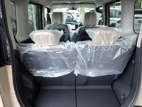 Mitsubishi Delica Mini