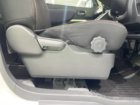 Mitsubishi eK Space Custom