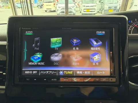 Honda N-BOX Custom