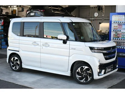 Suzuki Spacia Custom