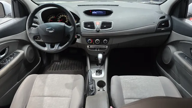 Renault SM3