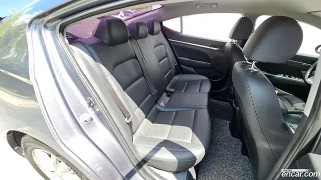 Hyundai Elantra (Avante)