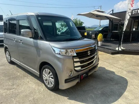 Suzuki Spacia Custom Z